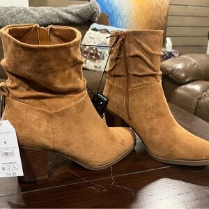 Women's Tan Ankle Boots